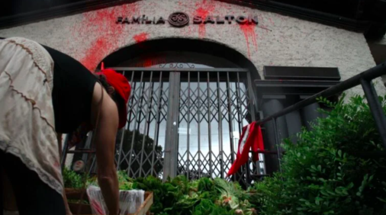 Landless Workers Movement vandalizes Salton’s wine store in São Paulo