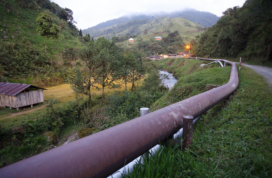 Trans-Ecuadorian Oil Pipeline System (SOTE). (Photo internet reproduction)