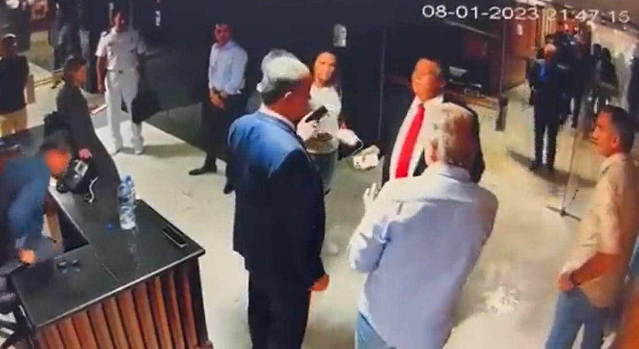 Ministers-Lula-discussion