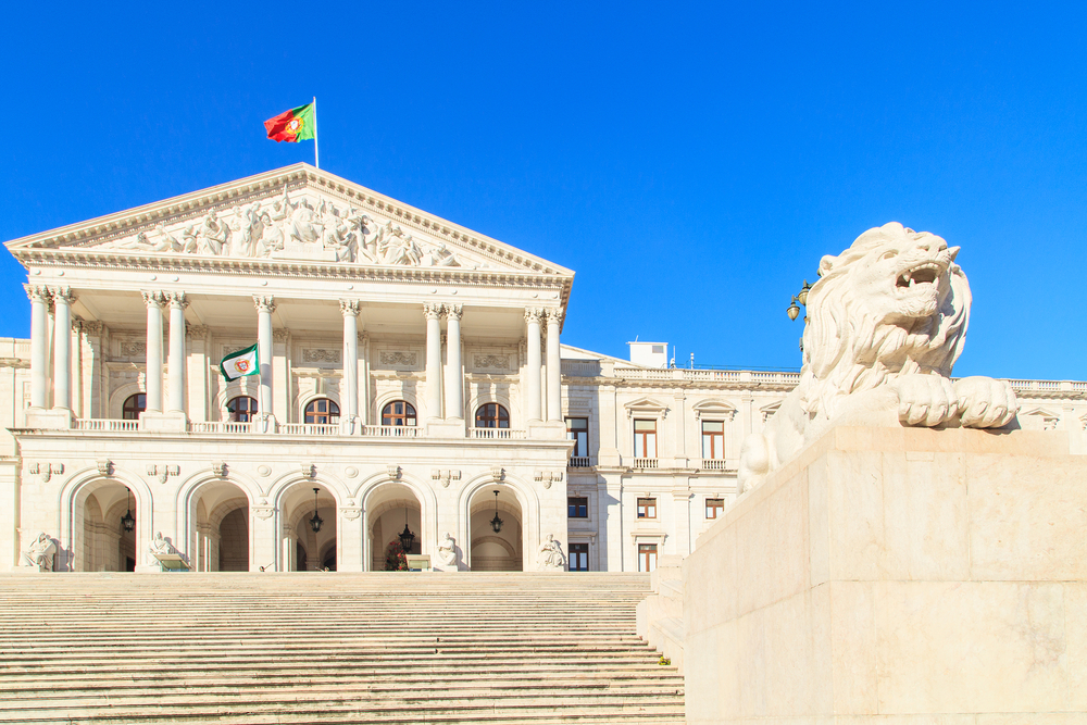 Portuguese parliament building. (Photo internet reproduction)