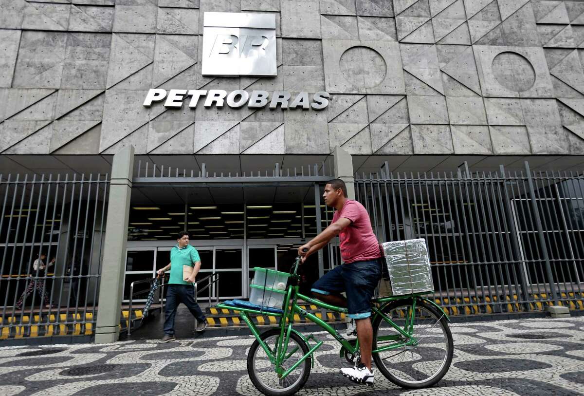Petrobras HQ in Rio de Janeiro. (Photo internet reproduction)