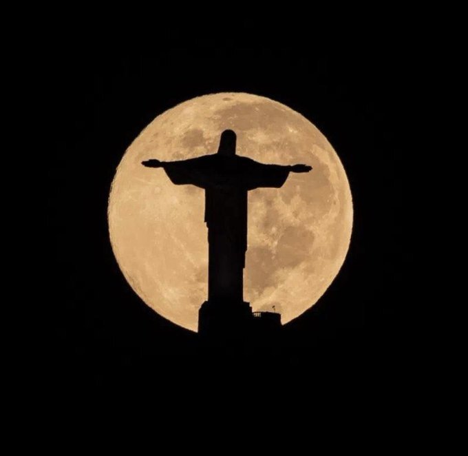 Brazil turns off Christ the Redeemer statue to repudiate racist insults against player Vinicius. (Photo Internet reproduction)