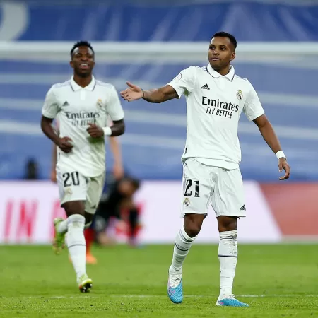 rodrygo-e-vinicius-jr-comemoram-gol-do-real-madrid-contra-o-atletico-na-copa-do-rei-1674771939892_v2_450x450.jpg
