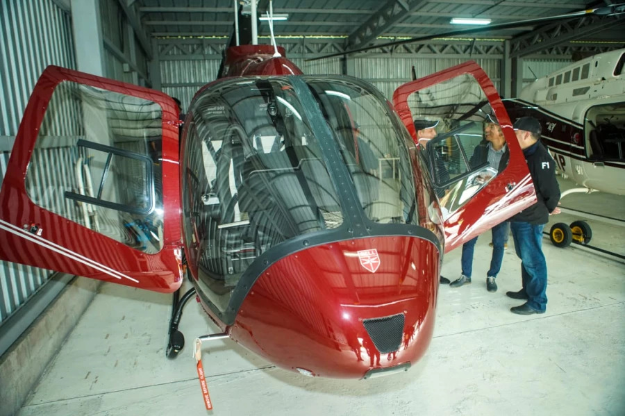 Confiscated Bell 505 helicopter of former President of El Salvador may join air force or police force. (Photo Internet reproduction)