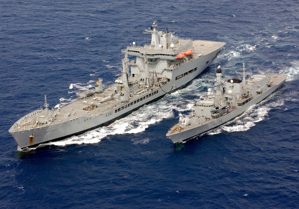 The Wave class can support frigates, destroyers and even aircraft carriers. (Photo Internet reproduction)