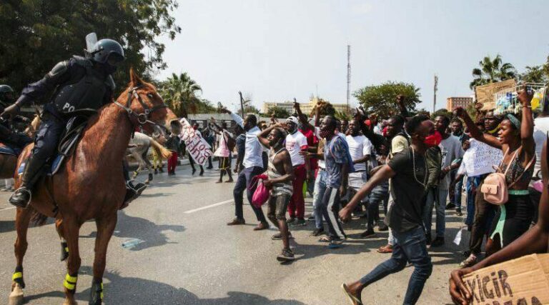 Angolan demonstration organizers condemn country’s “culture of intimidation”