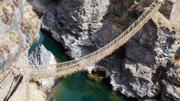 Peruvian Rope Bridge The ceremony in Peru to revive the last Inca rope bridge in the world ...