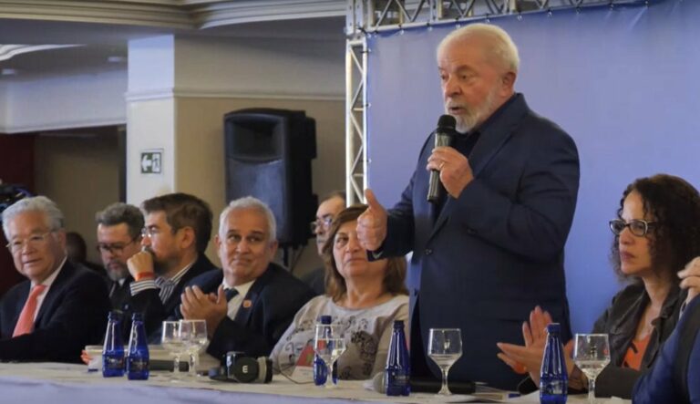 Lula ‘proudly’ embraces communist and socialist labels at São Paulo forum