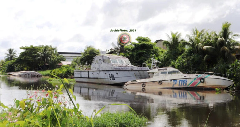 Suriname Navy dismantles Rodman-built patrol vessels