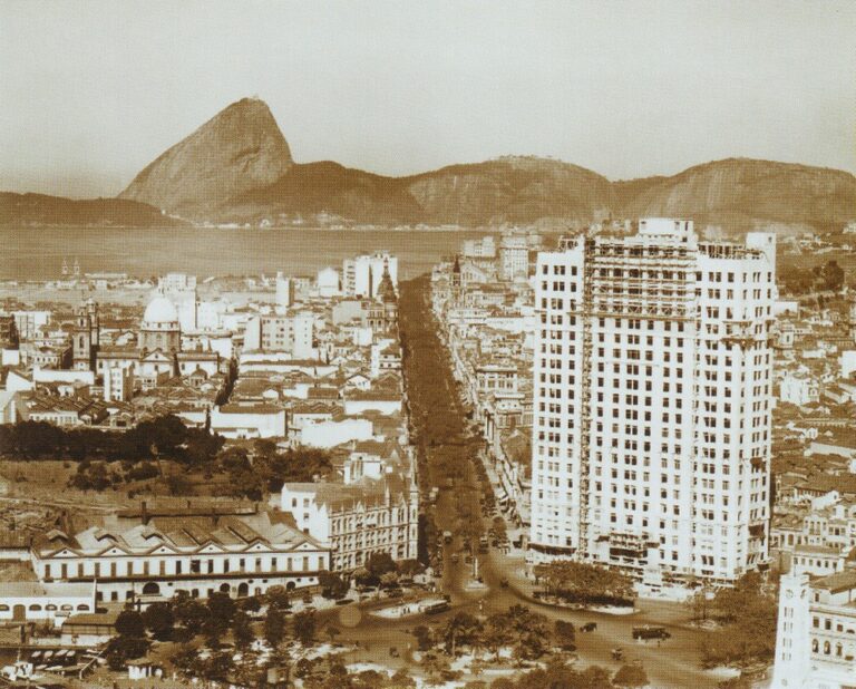Rio’s iconic “A Noite” building is converted into apartments, revitalizing city center