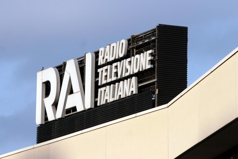 Italian Prime Minister announces privatization plans for public television and oldest bank