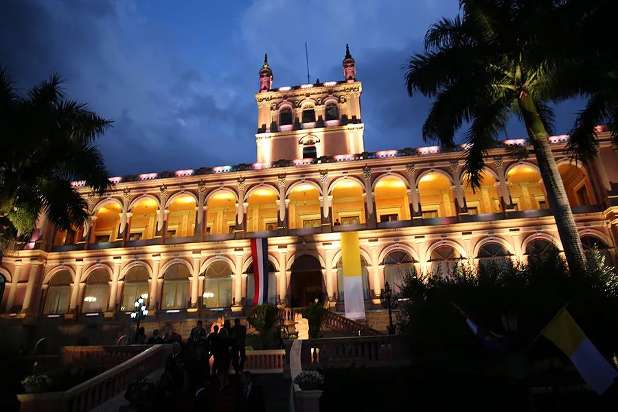 Congress building Paraguay. (Photo Internet reproduction)
