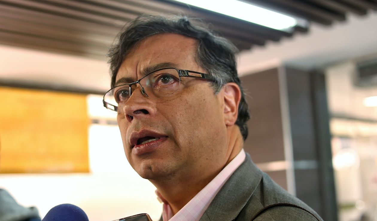 Gustavo Petro llega a conciliar a la Corte Suprema Suprema de Justicia