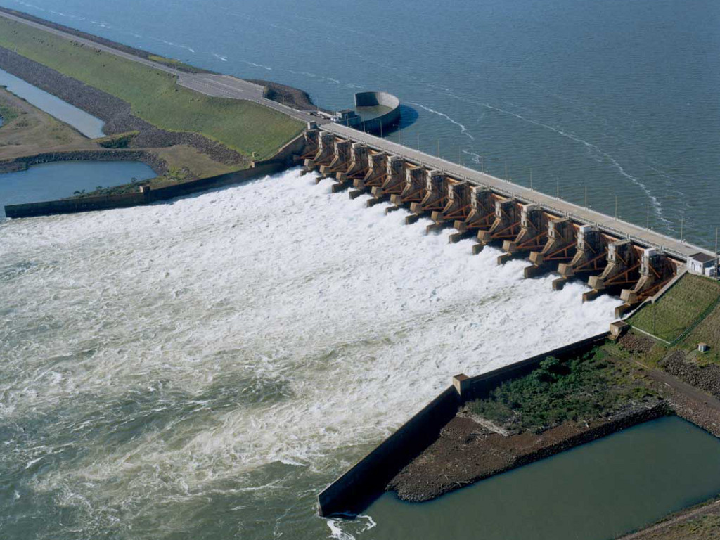 Yacyretá hydropower plant between Paraguay and Argentina achieves highest energy production in 5 years. (Photo Internet reproduction)