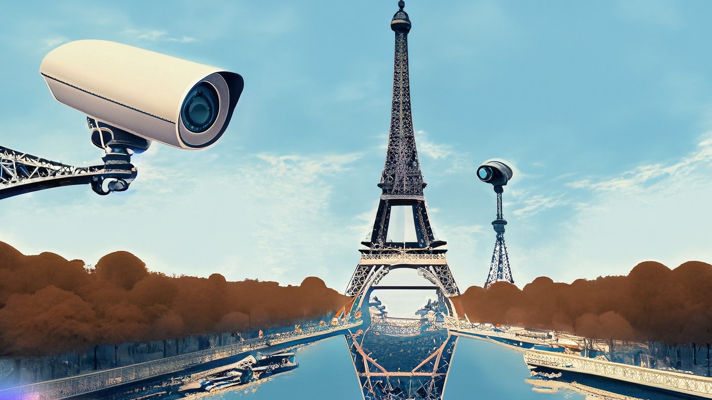 France passes controversial surveillance law amid protests. (Photo Internet reproduction)