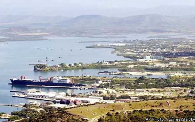 Cuba refuses entry of nuclear submarine into Guantanamo Bay