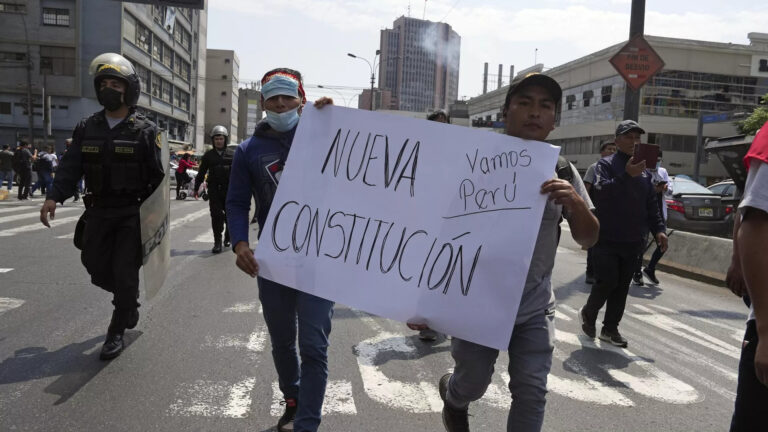 Support for new constitution in Peru shows mixed results