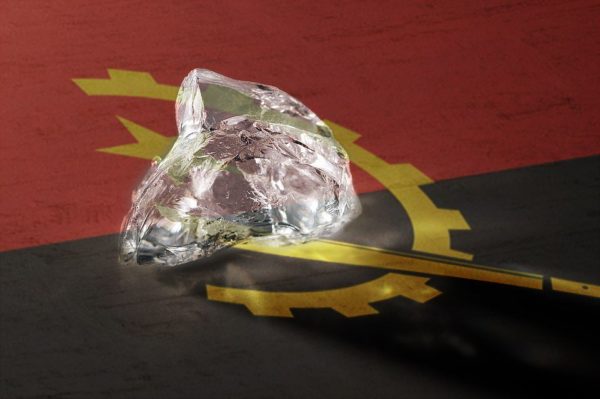 Angolan diamond market faces price decline up to 49%