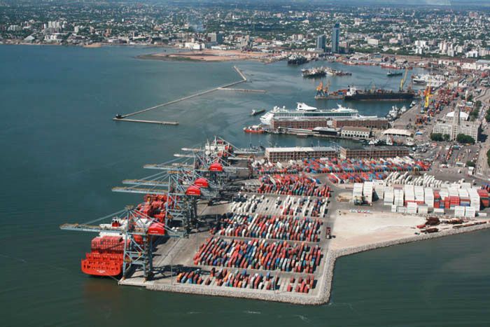 The Port of Montevideo sets a new record for container throughput in July 2023