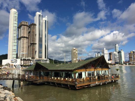 The top three rated restaurants in Balneário Camboriú - Porto Cabral (Photo Internet reproduction)