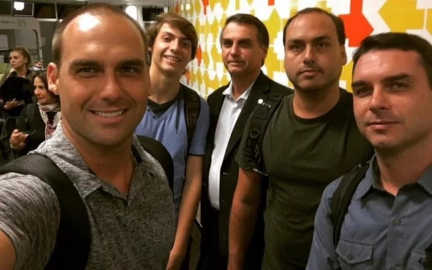 bolsonaro-e-filhos1