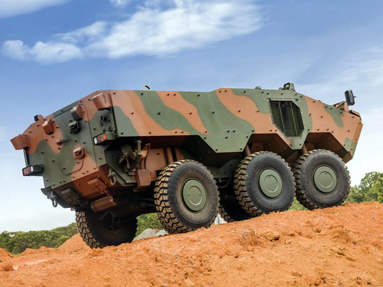 IDV Brazil celebrates its 10th anniversary: excellent military vehicles and plans for the future