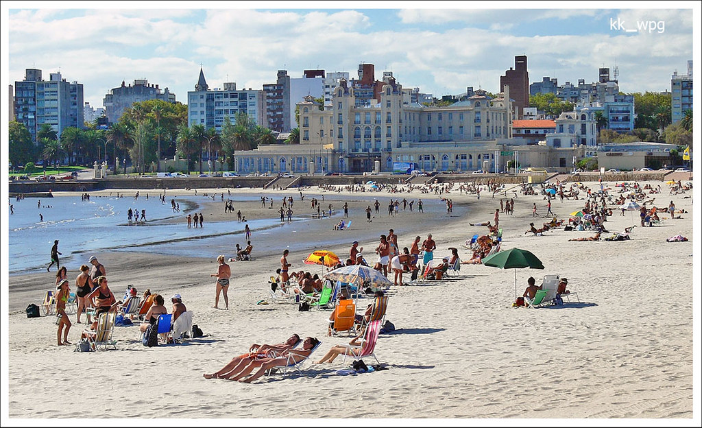 Ramirez Beach, Montevideo. (Photo Internet reproduction)