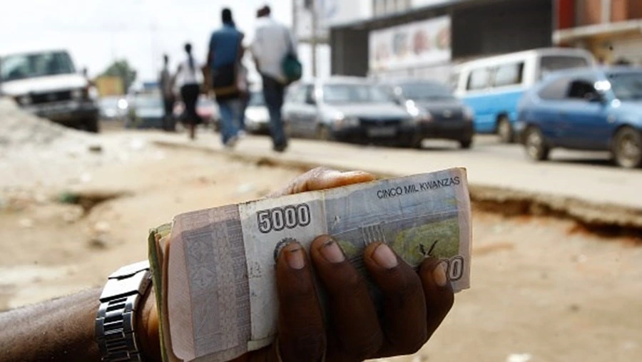 Angola money