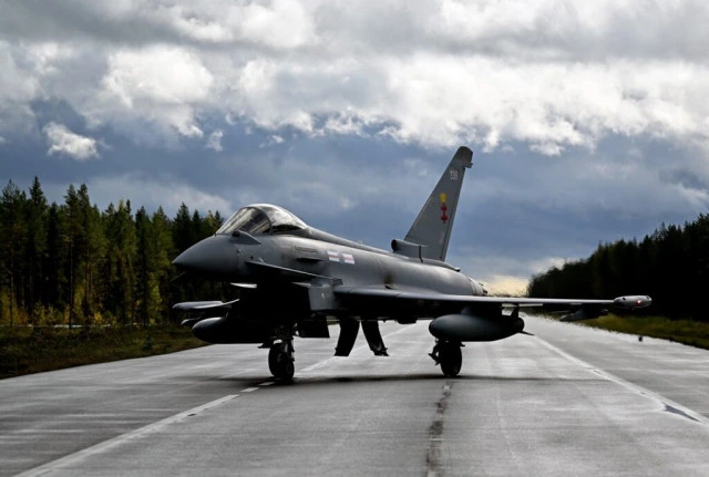Eurofighter Typhoon Proves Road-Ready in Finland Test. (Photo Internet reproduction)