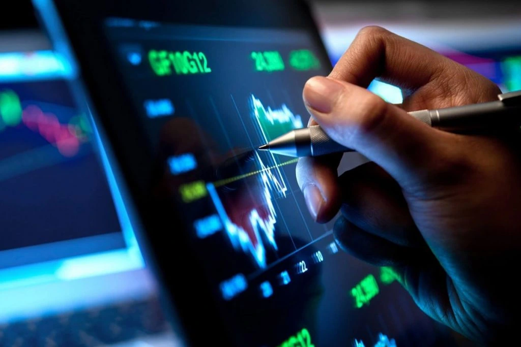 Crypto-Trading-1-1024x683