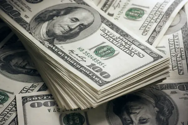 Dollar Slides Amid Global Optimism and Commodities Rally. (Photo Internet reproduction)