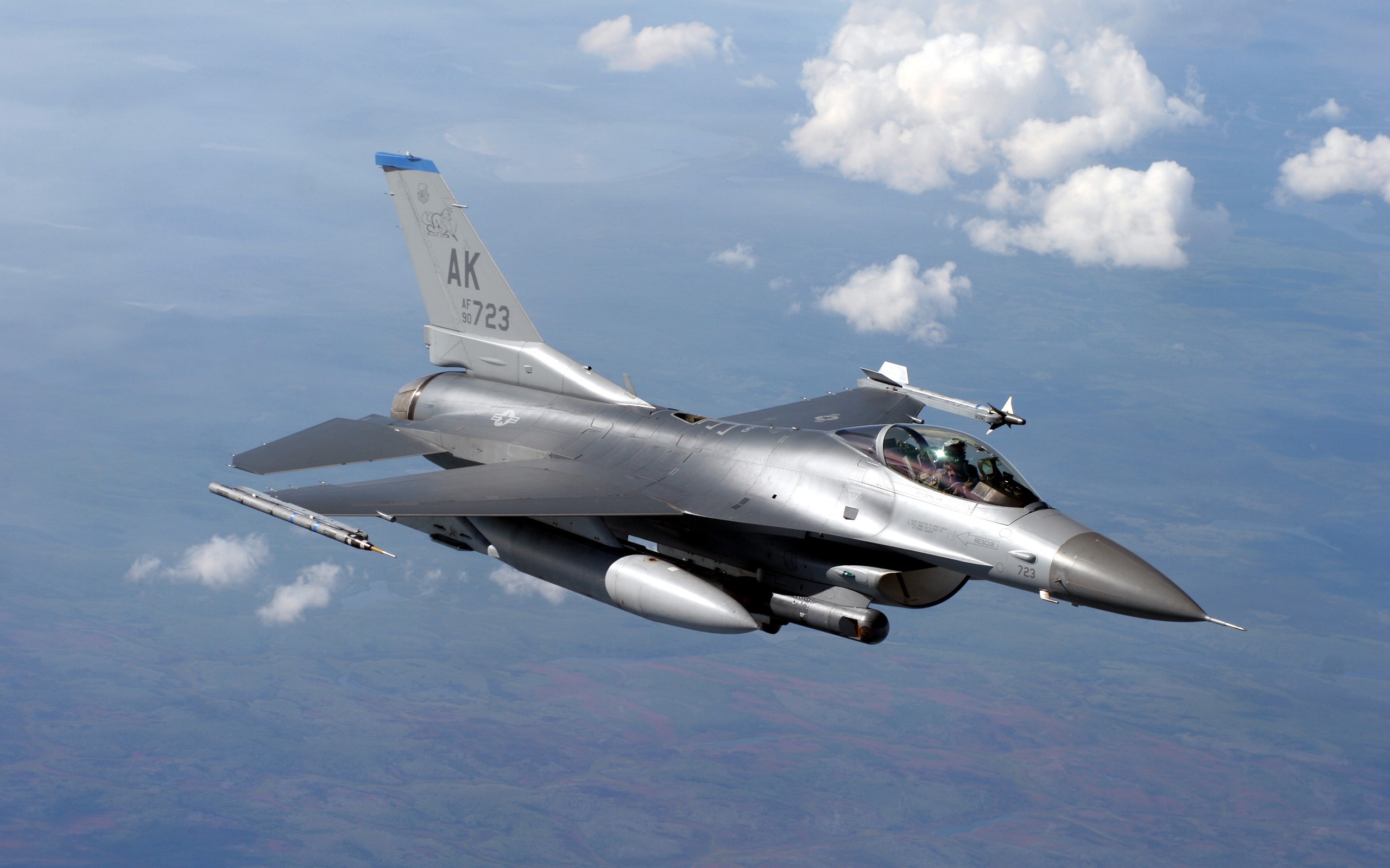 Argentina plans to sign a Third Party Transfer (TPT) certificate soon. This will allow them to buy U.S. F-16 planes. (Photo Internet reproduction)