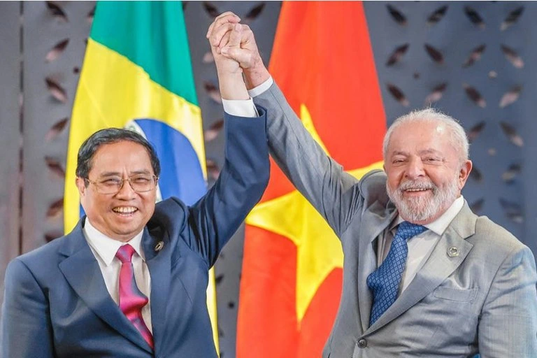 Lula vietna 22
