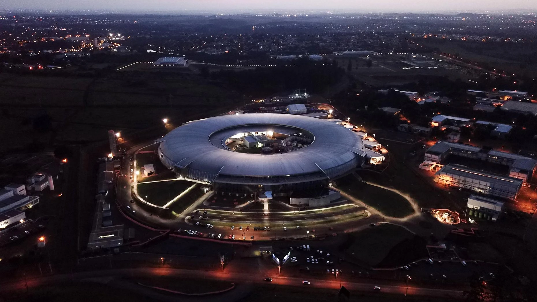 Brazil Leads in Latin American Innovation - Sirius Research Center Campinas (Photo Internet reproduction)
