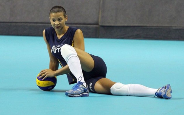 Brazilian Volleyball Star Walewska Oliveira Dies at 43. (Photo Internet reproduction)