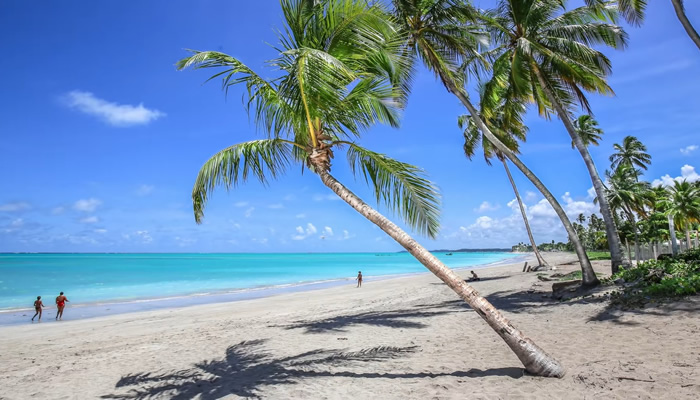 Brazil's Warmest Turquoise Beach Revealed - Antunes. Beach. (Photo Internet reproduction)
