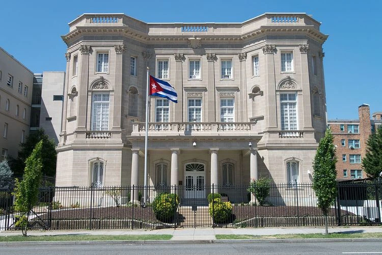 Cuban Embassy in D.C. Hit with Molotovs. (Photo Internet reproduction)