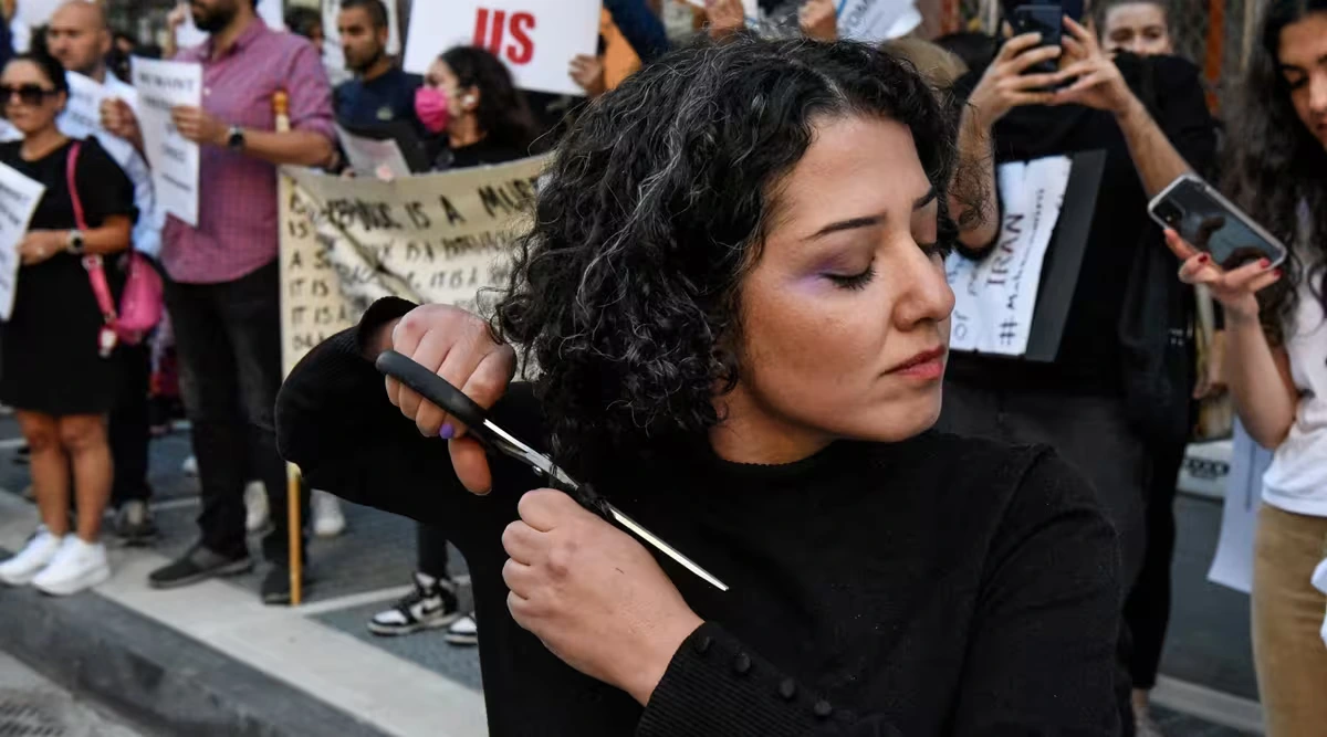 Iran Intensifies Penalties for Women Not Wearing Veils. (Photo Internet reproduction)