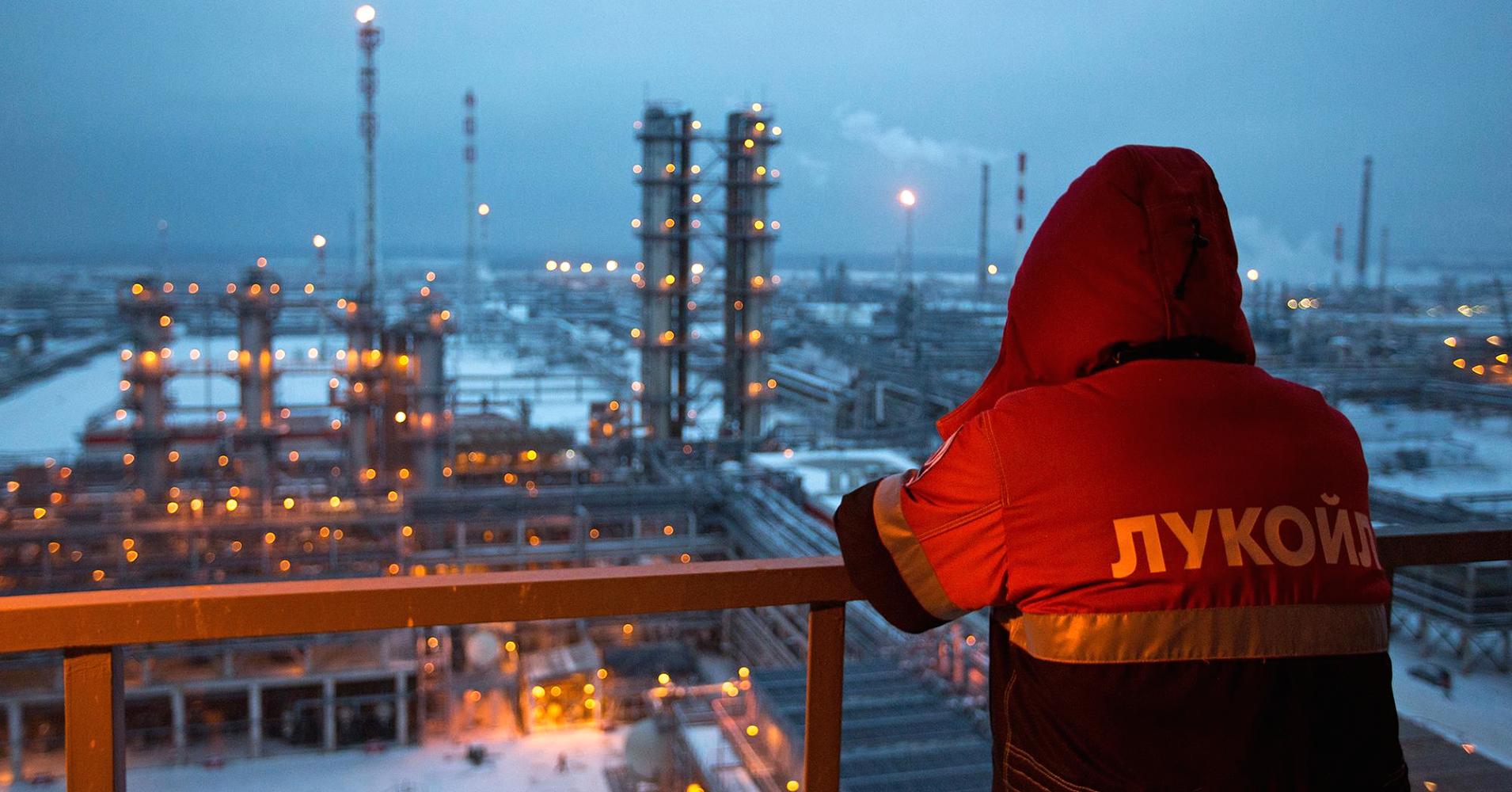 russian-oil-refinery