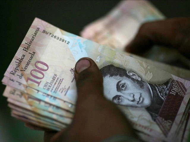Venezuela's Bolívar Drops 4.67% Against Dollar in September. (Photo Internet reproduction)