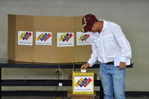 TOPSHOT-VENEZUELA-ELECTIONS-POLITICS