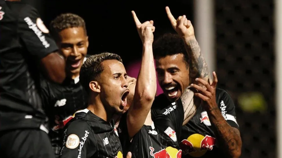 Bragantino Beats Fluminense, Secures Second in Brasileirão. (Photo Internet reproduction)