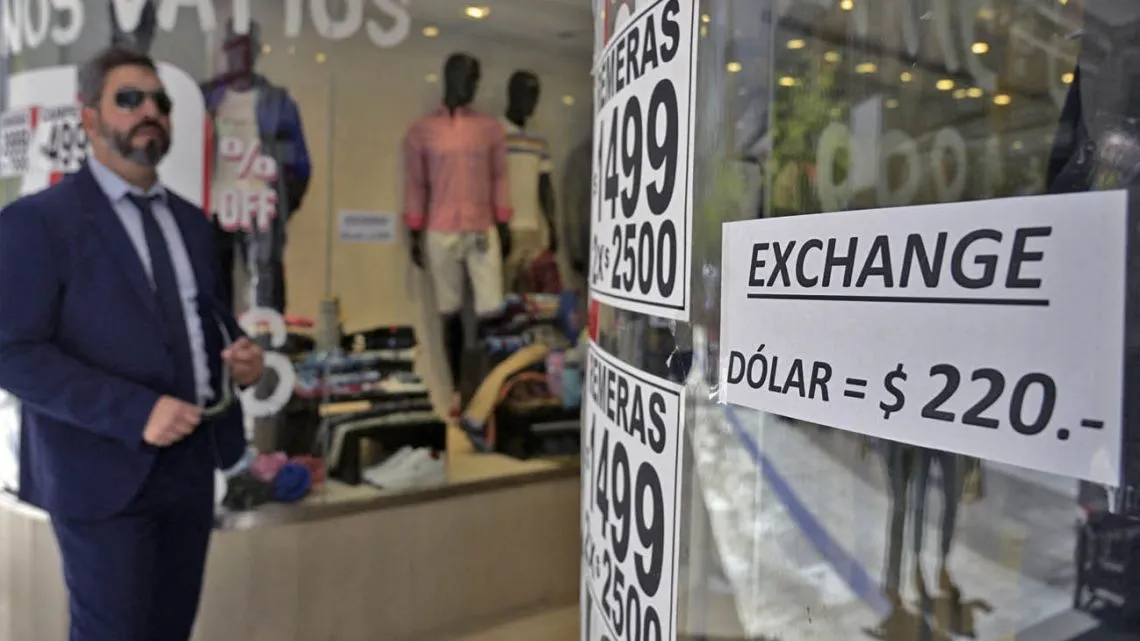 Argentina Merges Three Dollar Rates, Sets at 731 Pesos. (Photo Interne reproduction)