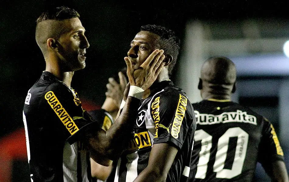 Botafogo Beats América Mineiro, Extends Lead. (Photo Internet reprododuction)