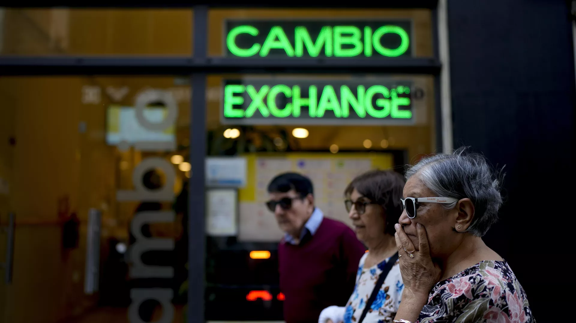 Argentine Gov Targets Black Market as 'Blue Dollar' Surges. (Photo Internet reproduction)
