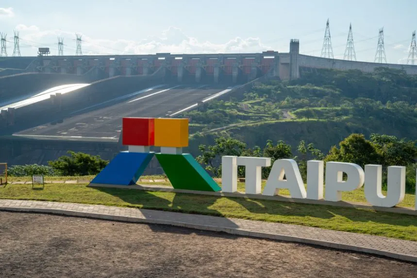  Navigating Brazil's Troubled Energy Waters. (Photo Internet reproduction)