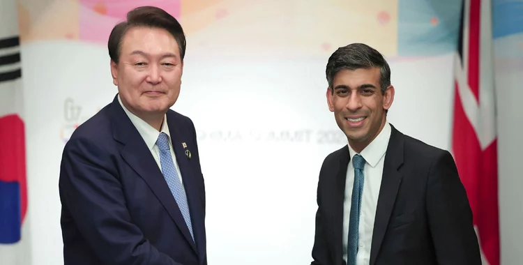 Yoon Suk Yeol and British Prime Minister Rishi Sunak