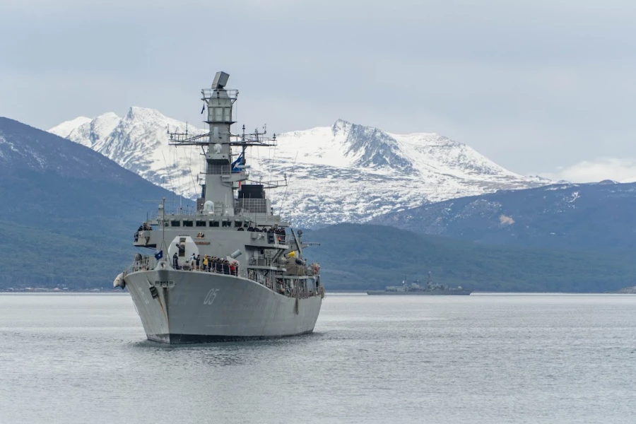 Chile and UK Navies Forge Stronger Ties. (Photo Internet reproduction)
