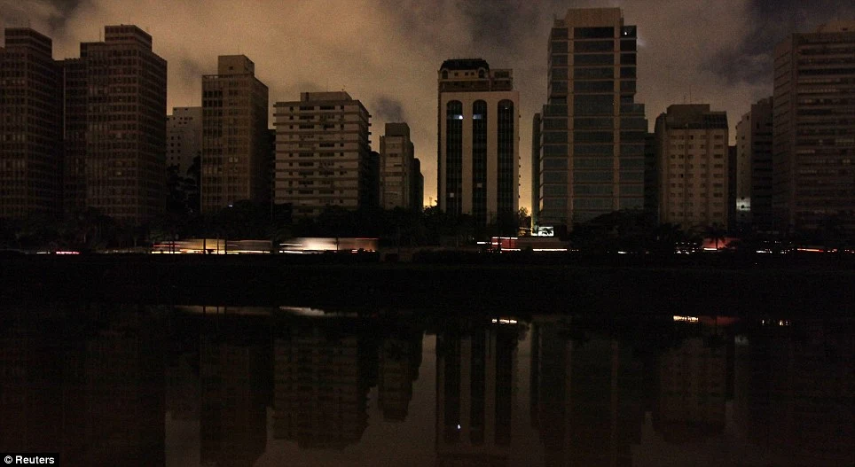 Many São Paulo Homes Still Dark Days After Outage. (Photo Internet reproduction)