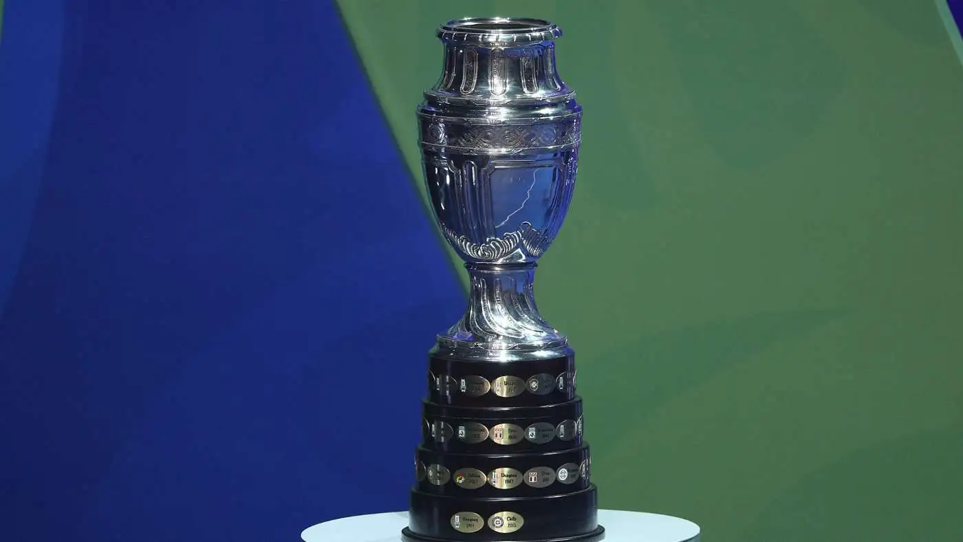 copa-america-trofeo-trophy_1pa7jldl0qyom19bduncq5mxd7